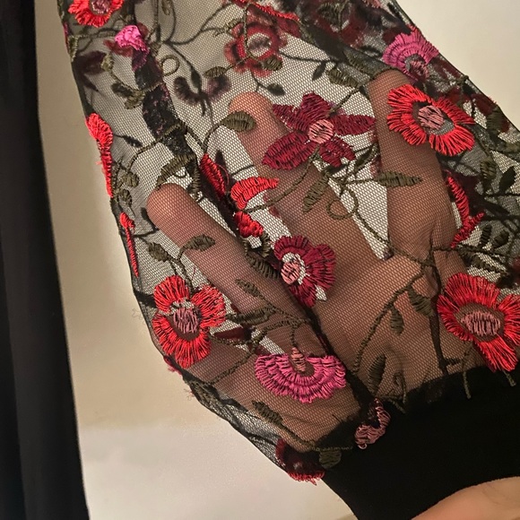 lace swing dress - Picture 3 of 5